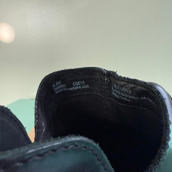 Born Black leather ankle boots with back zipper - size 6.5 Women - Picture 8 of 8